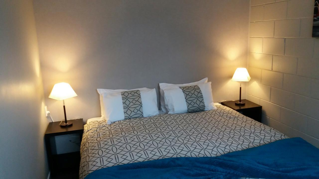 Amble In Motel Stratford Buitenkant foto