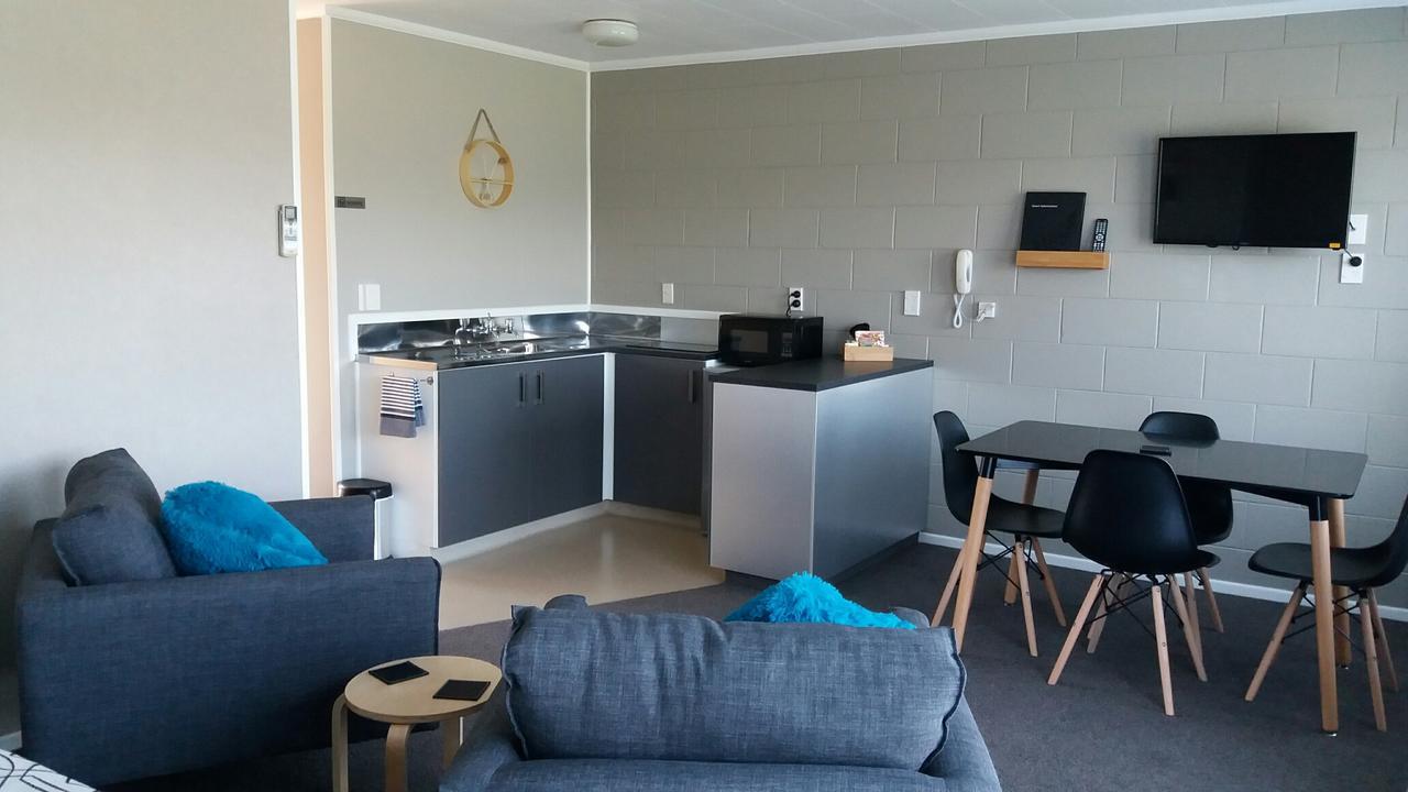 Amble In Motel Stratford Buitenkant foto